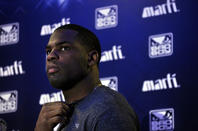 顿时引发了 顿时引发了